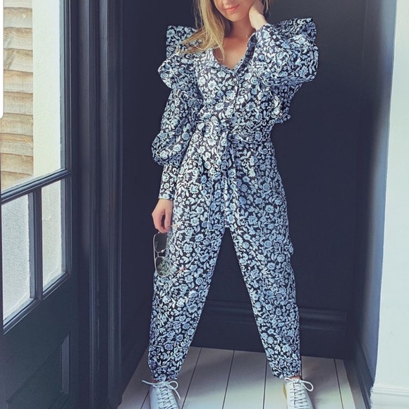 🦋Bloggers Favorite🦋 Zara Floral Jumpsuit Size M - Picture 14 of 16